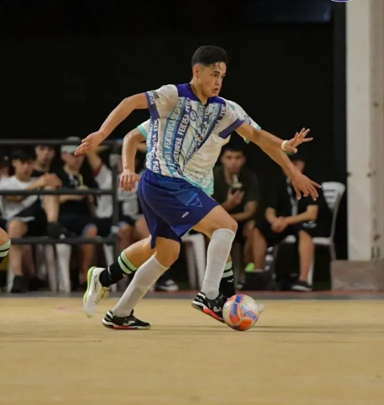 Jugadores de Corrientes Interior durante un partido de futsal
