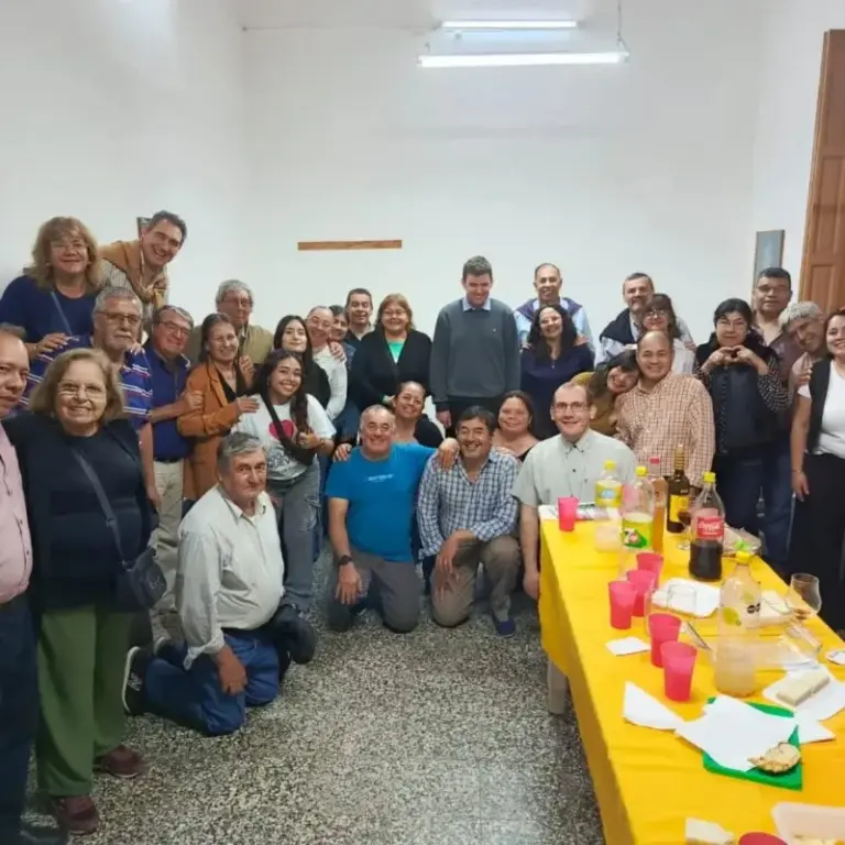 Padre Cristian Graef y diácono Jorge Sales durante su visita a la comunidad de Goya