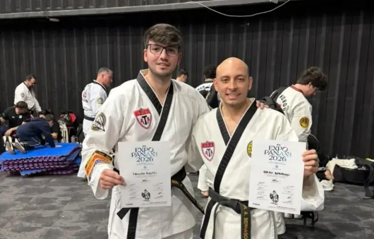 Instructores de taekwondo de la academia RMA de Corrientes en el Congreso Internacional ATA en Mendoza