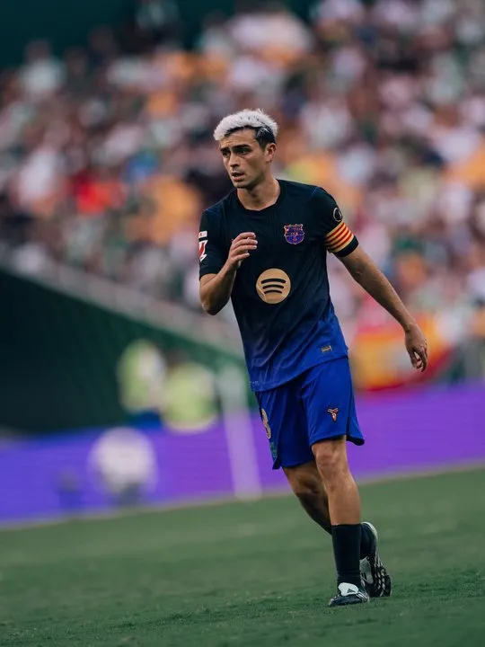 Pedri y Lamine Yamal durante un entrenamiento del Barcelona