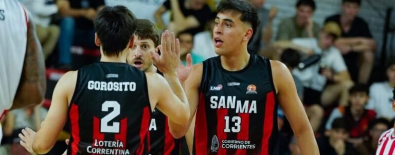 Partido de básquetbol entre San Martín de Corrientes y Racing de Chivilcoy en el Grilon Arena
